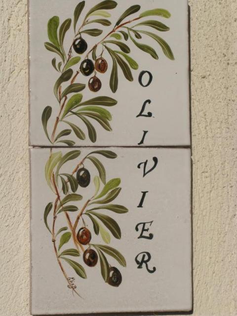 L'Oustaou B&B Piscine & Spa Besse-sur-Issole Eksteriør billede