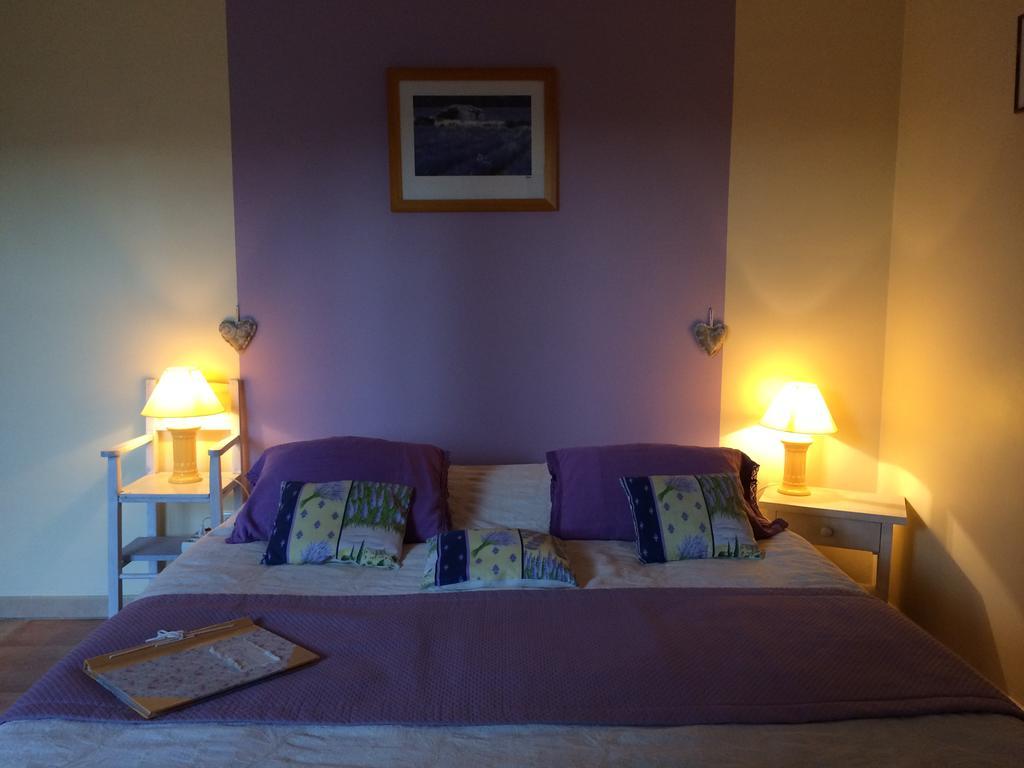 L'Oustaou B&B Piscine & Spa Besse-sur-Issole Eksteriør billede